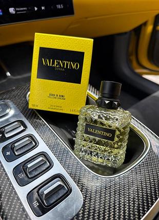 Valentino born in roma yellow dream