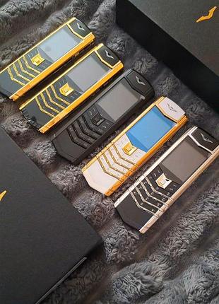 Мобільний телефон vertu signature v10