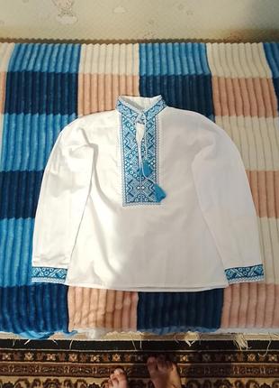 Продам вишиванку на хлопчику