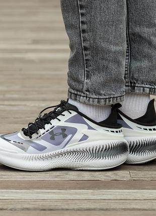 Under armour echo white black 7