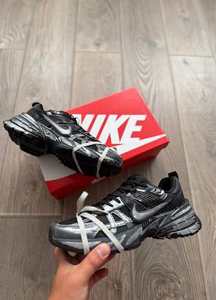 Nike runntek v2k black silver custom