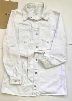 Женская вельветовая рубашка с поясом удлиненная белого цвета (denim co) размер 36 xs - s