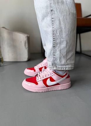 Nike sb dunk low valentine’s day lacquered