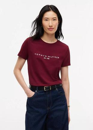 Женская футболка tommy hilfiger с логотипом