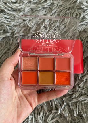 Luna - melting formula lip palette 01 clear red палетка для губ