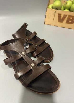 Босоніжки tod’s