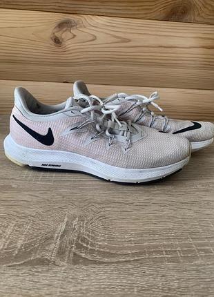 Жіночі бігові кросівки nike wmns quest. 38розмір 24см