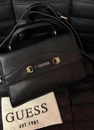 Стильна жіноча сумка guess