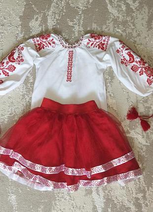 Продам вышитый костюм