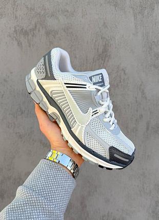Nike zoom vomero 5 grey/silver