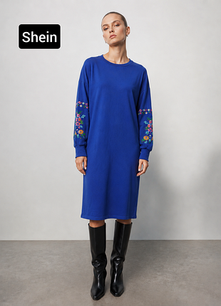 Платье женское мини синяя в цветочную вышивку от бренда shein xl