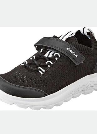 Нові дитячі кросівки geox, 29,32,33р.