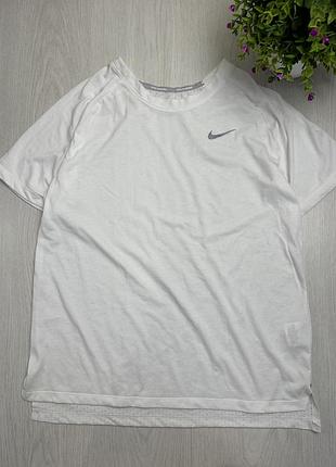 Футболка nike жіноча