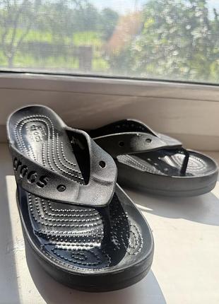 Crocs ,crocs