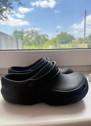 Crocs ,crocs