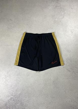 Шорти nike