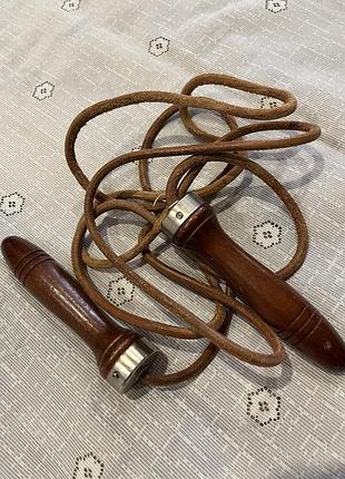 Скакалка кожаная профессиональная