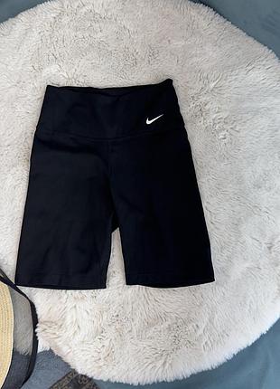 Шорти велосипедки чорні nike жіночі хс