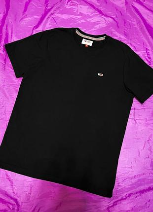 Чоловіча футболка tommy hilfiger оригінал чорного кольору м 100% бавовна