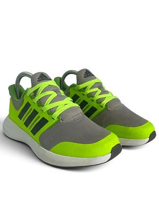 Оригінальні кросівки adidas trezy у стильному сірому кольорі з яскравими неоновими вставками. легкі, зручні та добре підійдуть для щоденного носіння