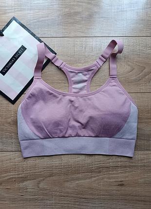 Оригинальный топ с широкими бретелями,топ new balance