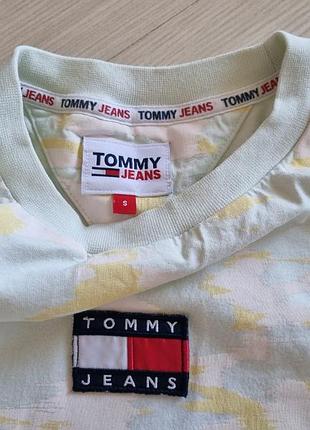 Шикарная футболка tommy jeans😍