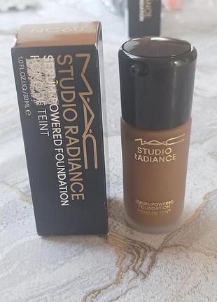 Тональна сироватка mac studio radiance nc60, нова, 30 мл