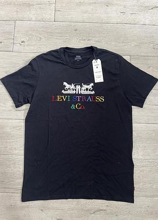 Нова футболка levis