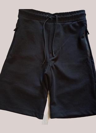Спортивні шорти,унісекс, бренду*zara*,чорні, s,m.,43% котон,не короткі.