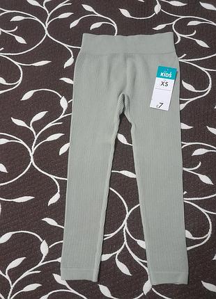 Лосины спортивные на девочку 5-6 лет, фирмы matalan