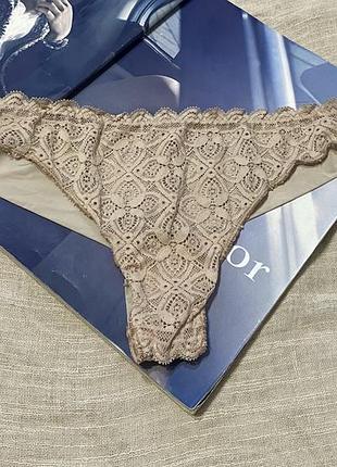 Intimissimi чудові бежеві трусики з мереживом