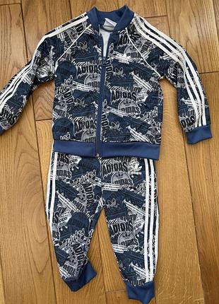 Костюмчик adidas оригінал