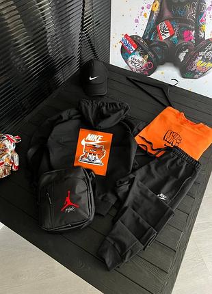 Чоловічий спортивний костюм сет nike  6в1 2999 грн🔥 можна окремо   манжети на резинці  костюм: ▫️сезон : осінь ▫️розмірний ряд : xs, s, m, l, xl, xx