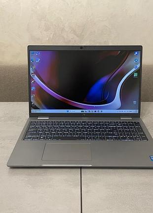 Ноутбук dell latitude 5520, 15.6" fhd ips, i5-1145g7, 16gb ddr4, 256gb ssd, intel iris xe
