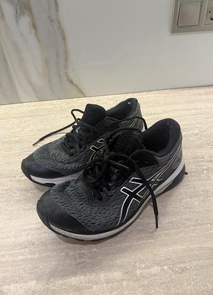 Бігові кросівки asics gt-1000 9 gs black/grey, розмір 37 (устілка ~23-23.5 см)