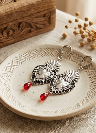 Сережки в готичному бохо стилі