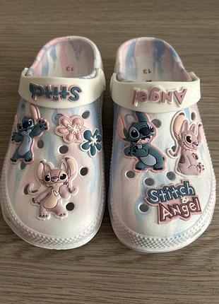 Crocs бренд next stitch & angel