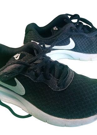 Кроссовки nike tanjun 32 размер