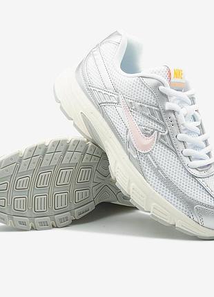 Nike initiator silver beige pink swoosh