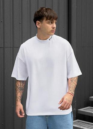 Біла оверсайз футболка staff logo neck 2 oversize