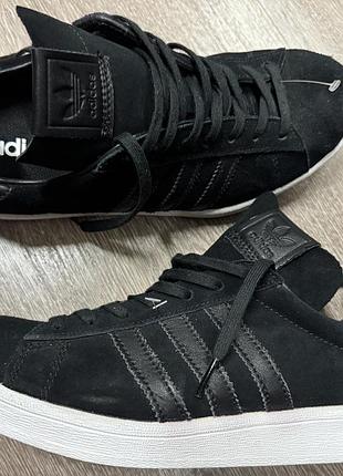 Adidas кросівки нові шкіра, замша стильні зручні оригінал