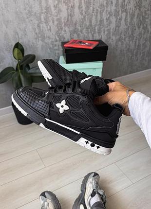 Skate black/white 7