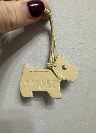 Брелок для сумки radley