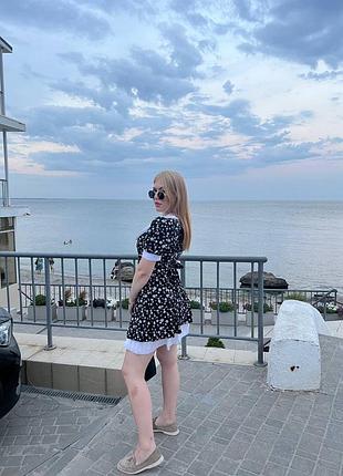Сукня ніжна