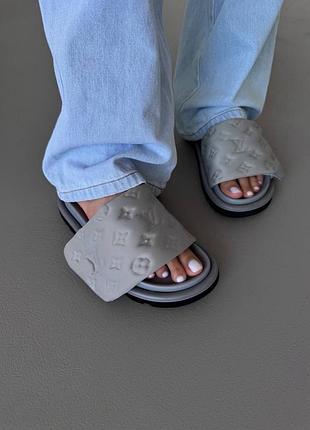 😍 жіночі шльопанці loui s vuitto n pillow slides light grey premium
