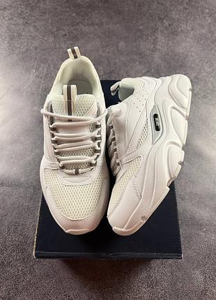 Dior b22 white