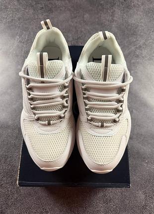 Dior b22 white 3
