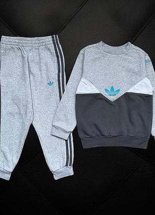 Оригінальний костюм adidas in7106 на 5/6 років