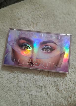 Тени huda beauty
