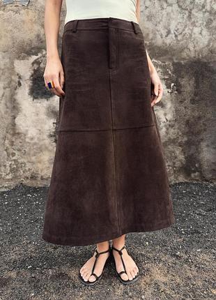 Юбка миди длины из искусственной замши от zara
